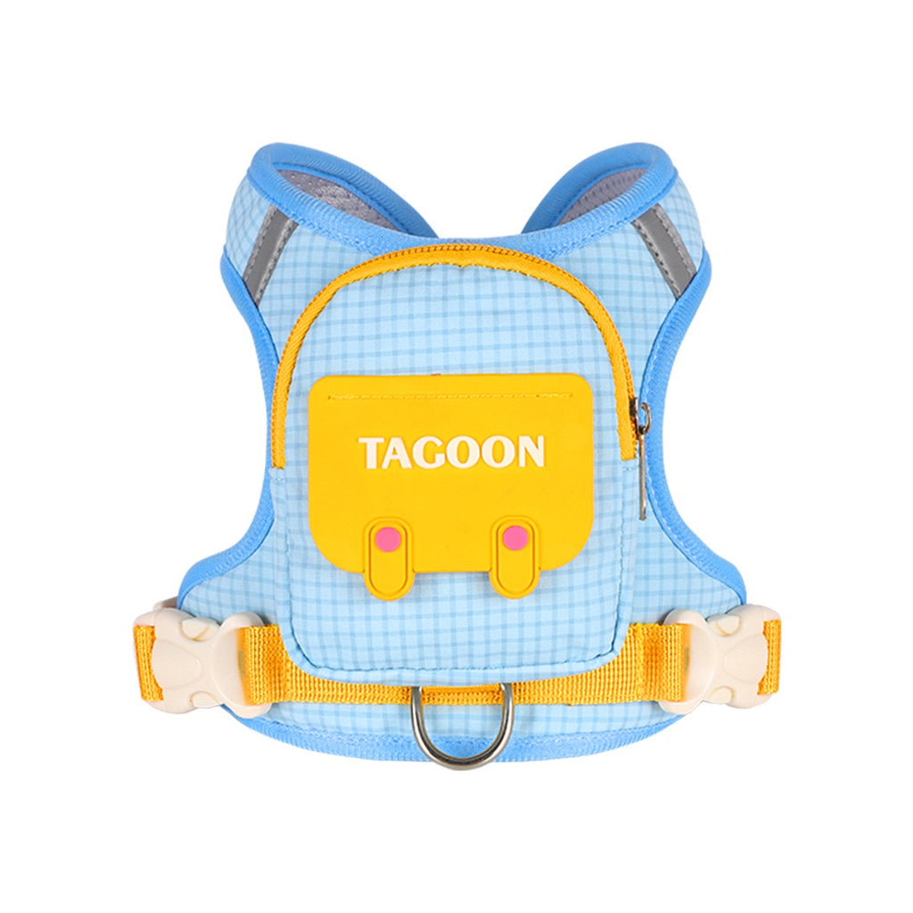 Harnais pour chien bleu à motifs carreaux, équipé d'une poche dorsale jaune faisant office de distributeur de sacs et de bandes réfléchissantes de sécurité.
