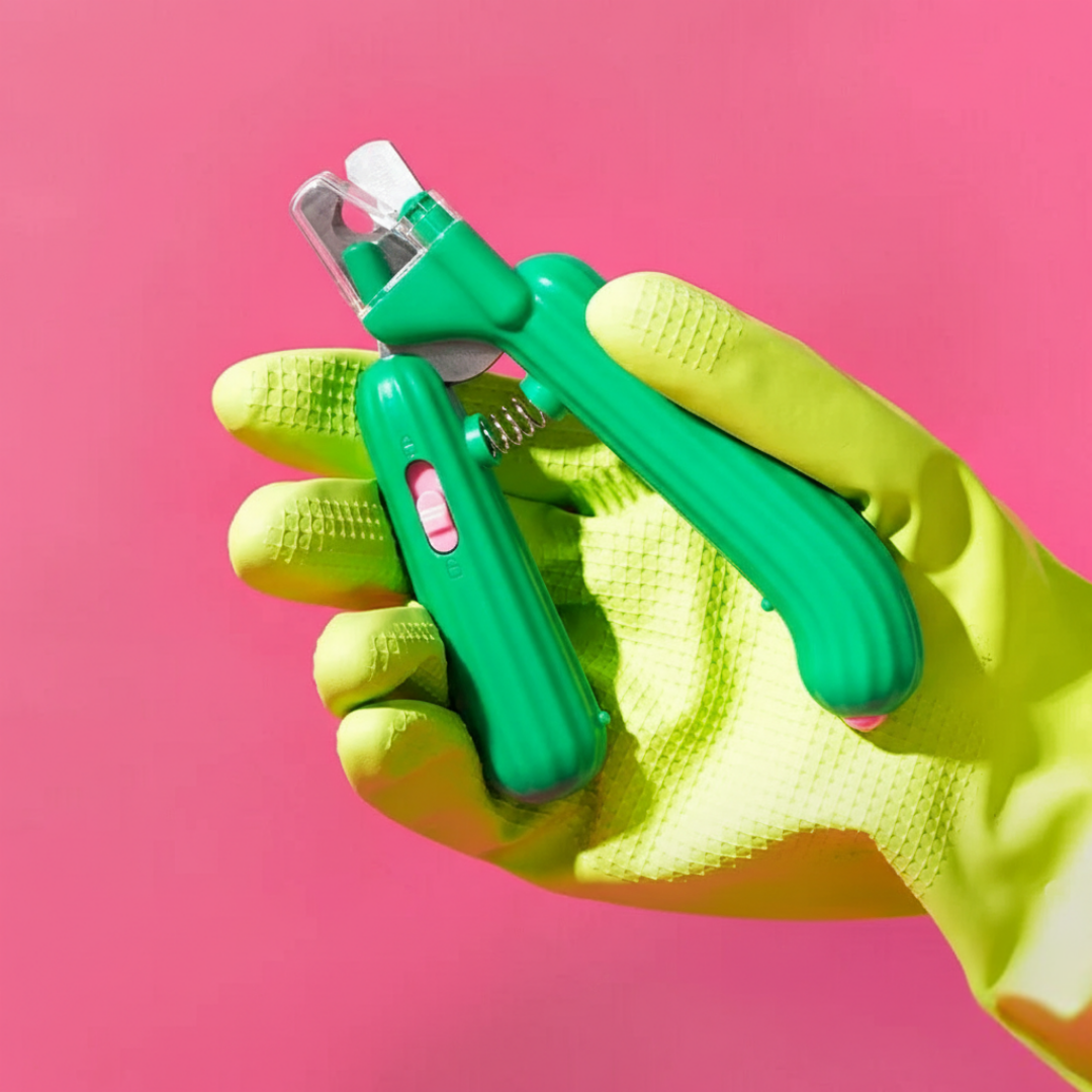 Coupe-ongles pour chien et chat avec lampe UV intégrée LumiClip Pro