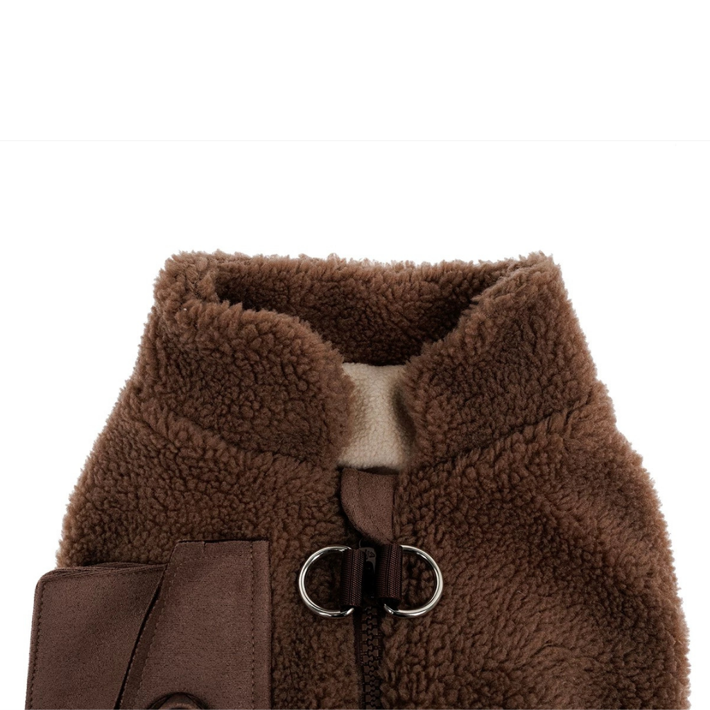 La Chaqueta Utilitaria "Teddy Trekker"